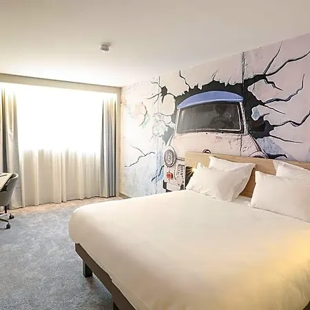 Arena La Defense Hotel