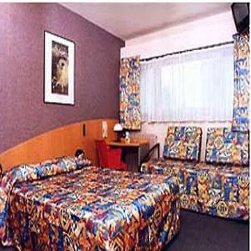 Hotel Arena La Defense Nanterre