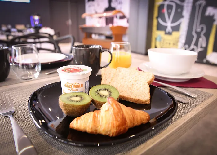 Arena La Defense Hotel 3*